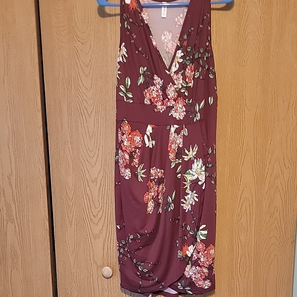 Floral V-Neck Dress - Burgundy